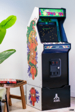 Atari Legacy Arcade Machine Centipede® Edition